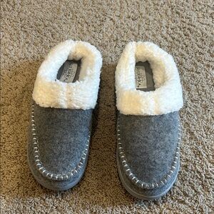Serra Gray and White Kids Slippers